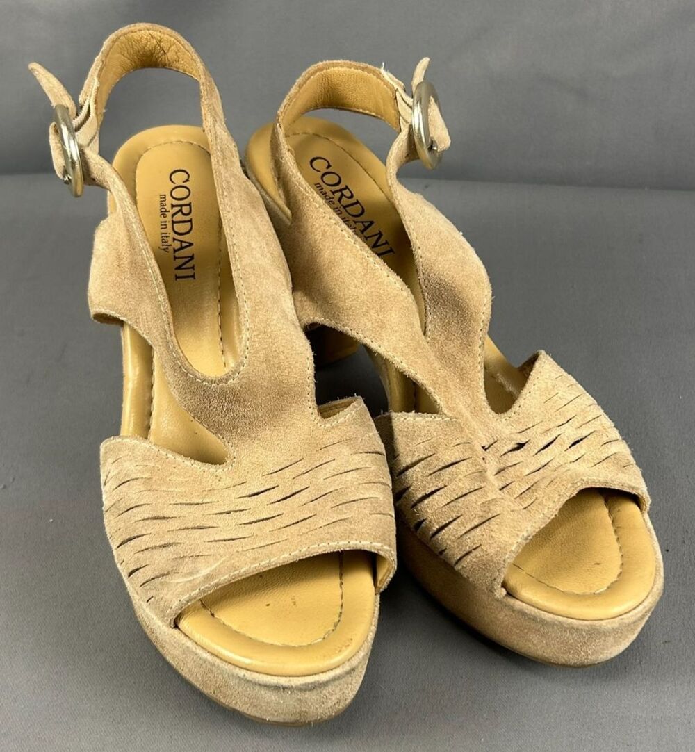Cordani Beige Suede Laser Cut Platform Wedge Slingback Sandals Italy 39 / 8.5